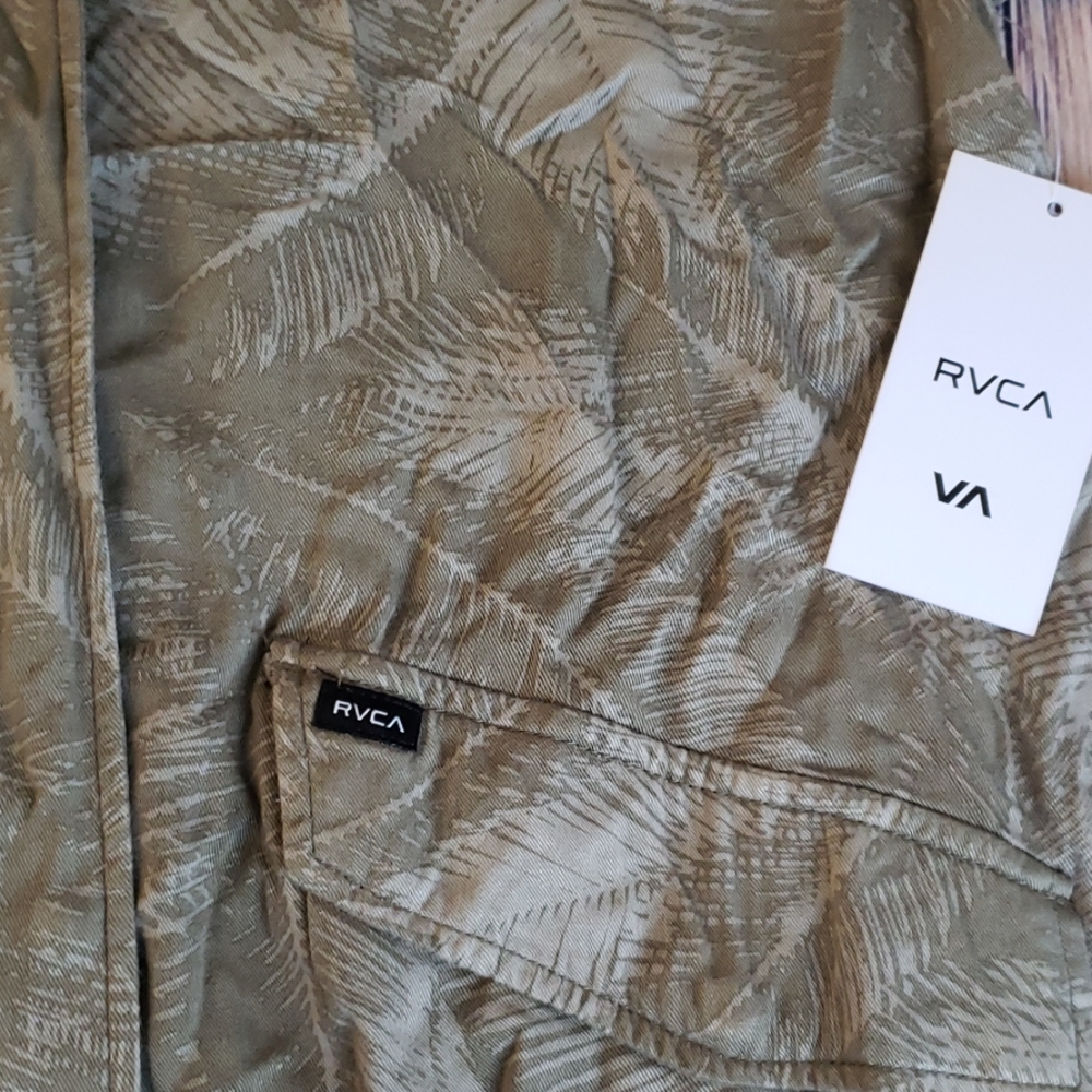 ❌SOLD🆕️RVCA Utility  Jacket🆕️❌ - Picture 2 of 4